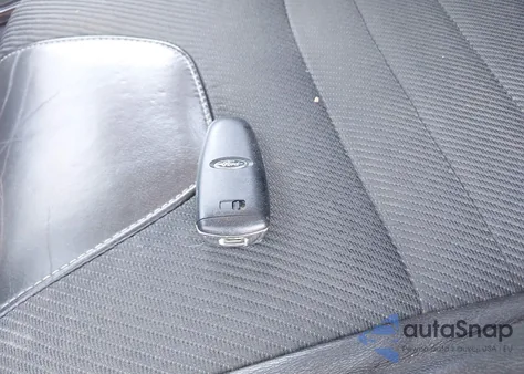 2013 Ford Escape Titanium z USA, uszkodzony, nr VIN 1FMCU9J96DUA37843